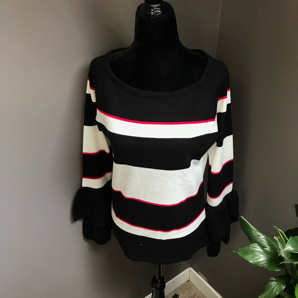 NWOT Women’s Sweater, Made in Morocco